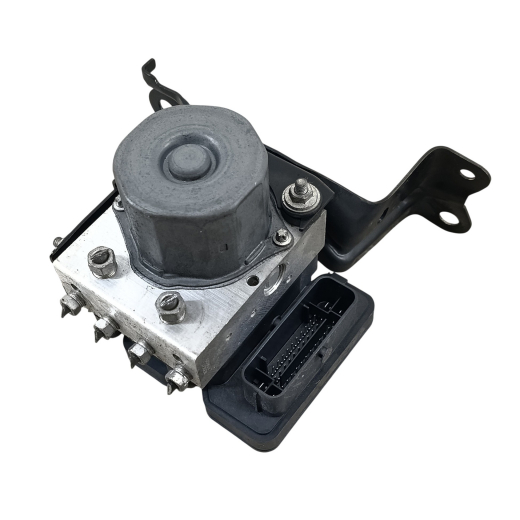 Блок ABS Toyota Camry '14-'18 (2AR-FE, 2GR-FE) 2WD контрактный 