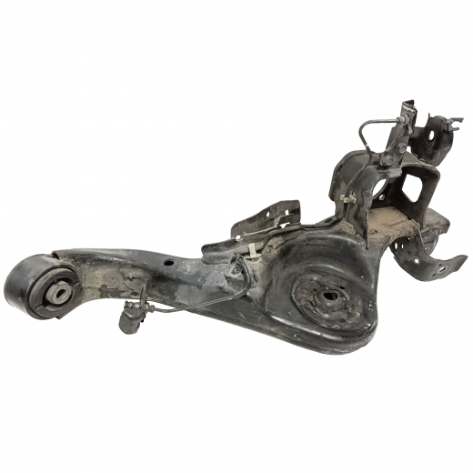 Рычаг задний Nissan Serena '10-'16/ Serena '05-'10/ Suzuki Landy '10-'16 правый нижний продольный 4WD контрактный