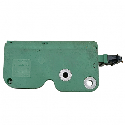 Замок багажника Volkswagen Touareg '02-'10, Porsche Cayenne '02-'10 на кузов контрактный