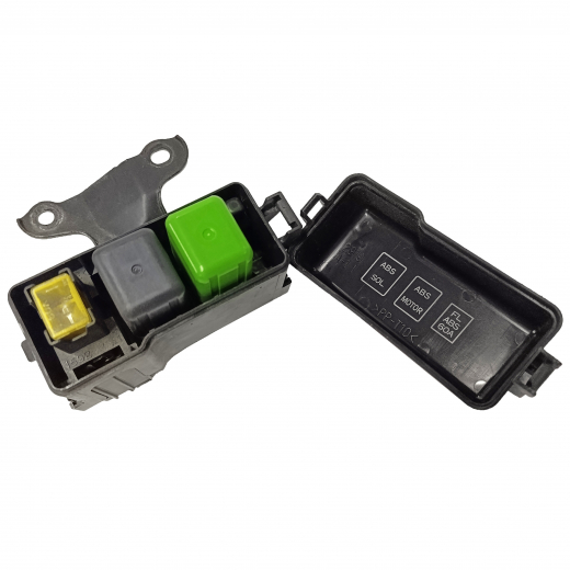 Блок реле (под капот) Toyota Camry/ Gracia / Mark II Qualis / Windom '96-'01 контрактный