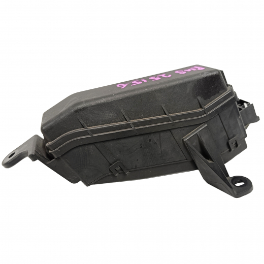 Блок реле (под капот) Toyota Altezza / Lexus Is '98-'05 спереди, слева контрактный