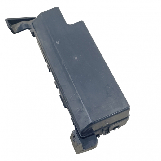 Блок реле (под капот) Mitsubishi Dion '00-'06/ Dingo '98-'02 большой контрактный