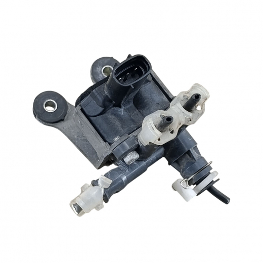 БЛОК КЛАПАНОВ ПНЕВМОПОДВЕСКИ Toyota HARRIER '03-'12, LEXUS RX '03-'08 4809648010