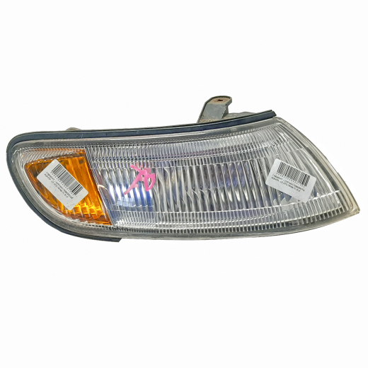 Габарит Toyota Ceres '92-'98 правый (12-372) контрактный